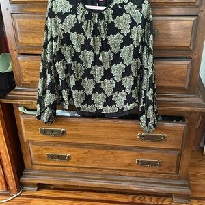 Vince Camuto Black and Cream Floral Blouse